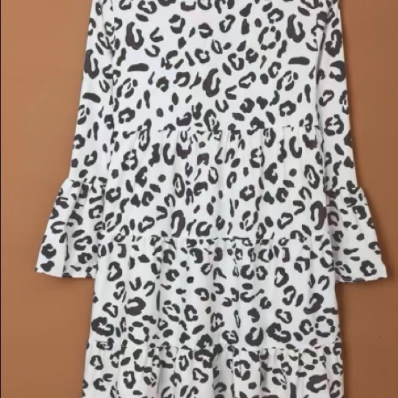 Bell Sleeve Tier Dress - Picture 3 of 3